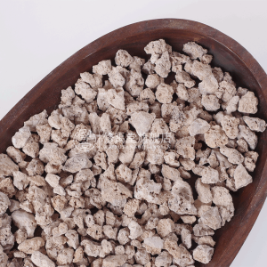 炉甘石：认识炉甘石属性，了解明目退翳功效与相关方剂？