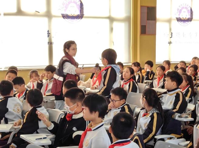 2025 青岛 “中医进校园、国粹润童心” 活动走进格兰德小学，弘扬中医药文化插图3