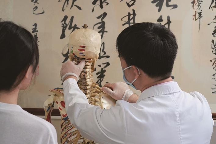 嘉兴 “80 后” 名中医许旭杰：守正创新，演绎中医传承发展新篇