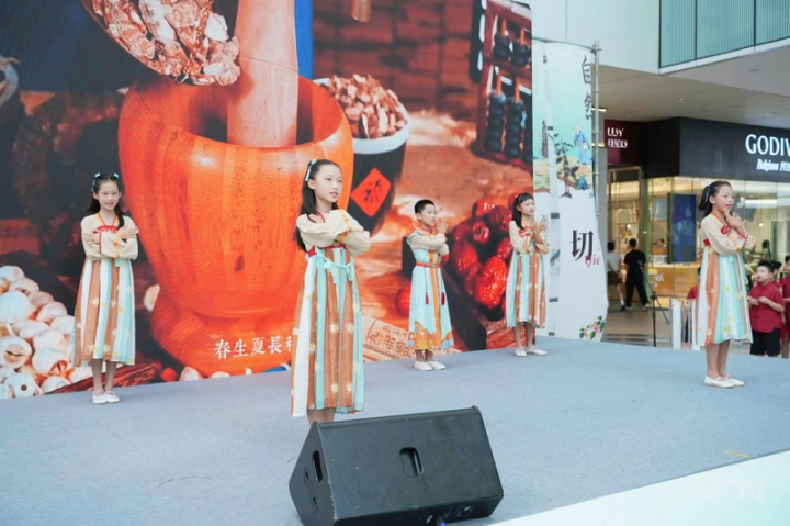 “医鹭传岐健康同行”:厦门市中医院于 SM 商圈开启中医药文化盛宴插图 “医鹭传岐健康同行”:厦门市中医院于 SM 商圈开启中医药文化盛宴插图