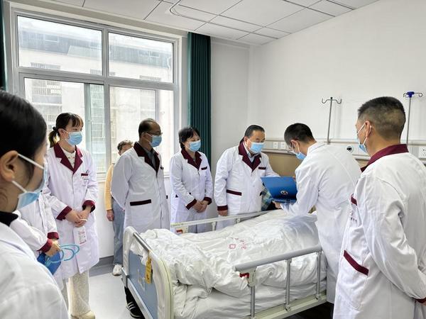 北京同仁堂医养公司宁陕义诊 5 天接诊 400 余人次，传帮带提升当地医疗水平插图5