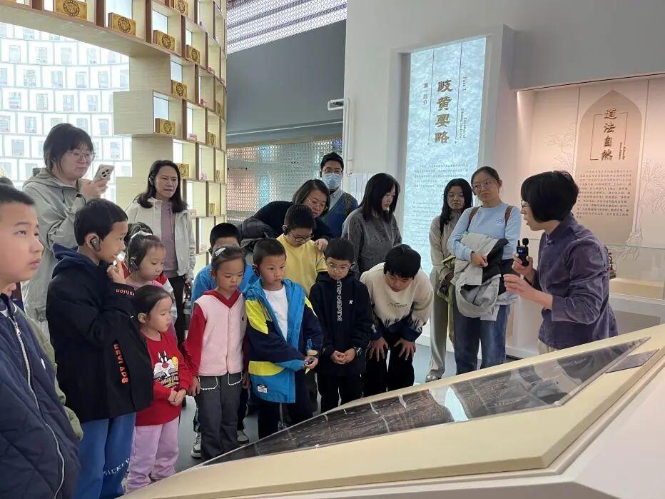 达仁堂中医药博物馆首期亲子香囊研学课开启，探秘本草传承中医文化插图