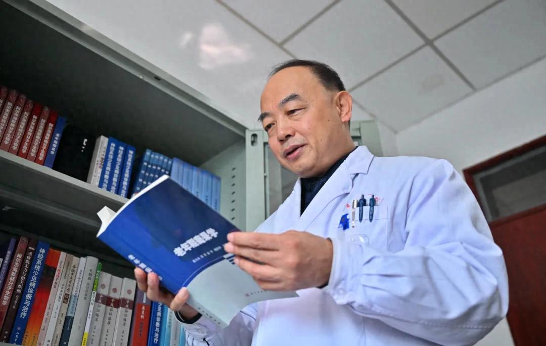 安徽中医大附一院杨文明：32 年专攻阿尔茨海默病，中医协同西医守住 “最后记忆”