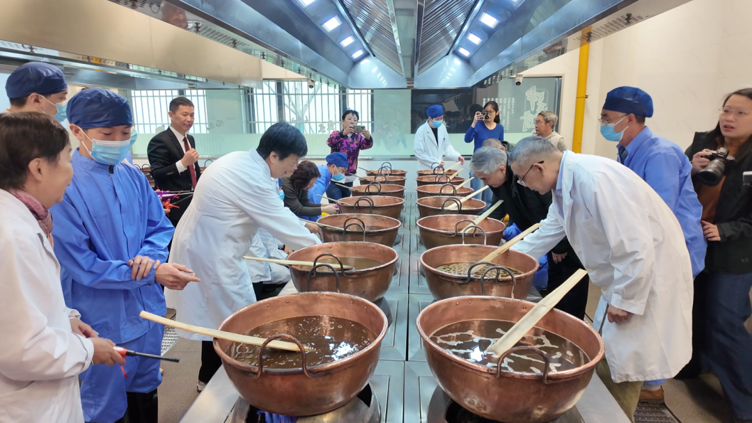 立冬时节曙光医院冬令膏方开炉，传承创新并举，专家详解养生全攻略插图1