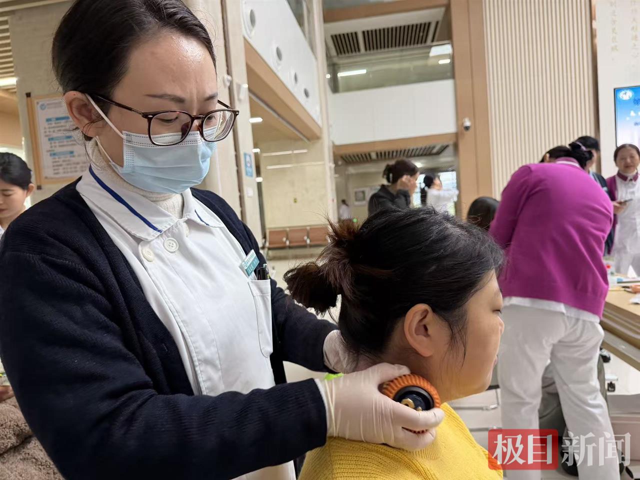 立冬暖愈！襄阳中医医院第十一届养生文化节启幕，惠民服务暖透民心插图2