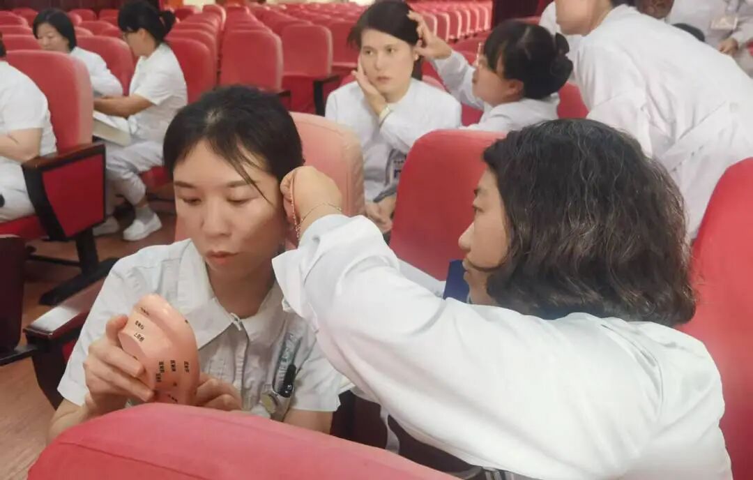 秦皇岛海港医院如何借青山耳穴传承基地开启中医传承新征程？有哪些创新举措？插图11