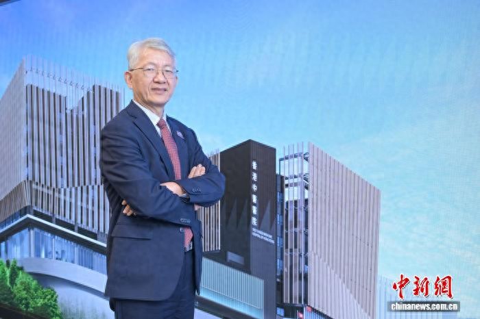 香港首家中医医院将启，行政总监卞兆祥如何借其启动中医药发展新引擎？插图
