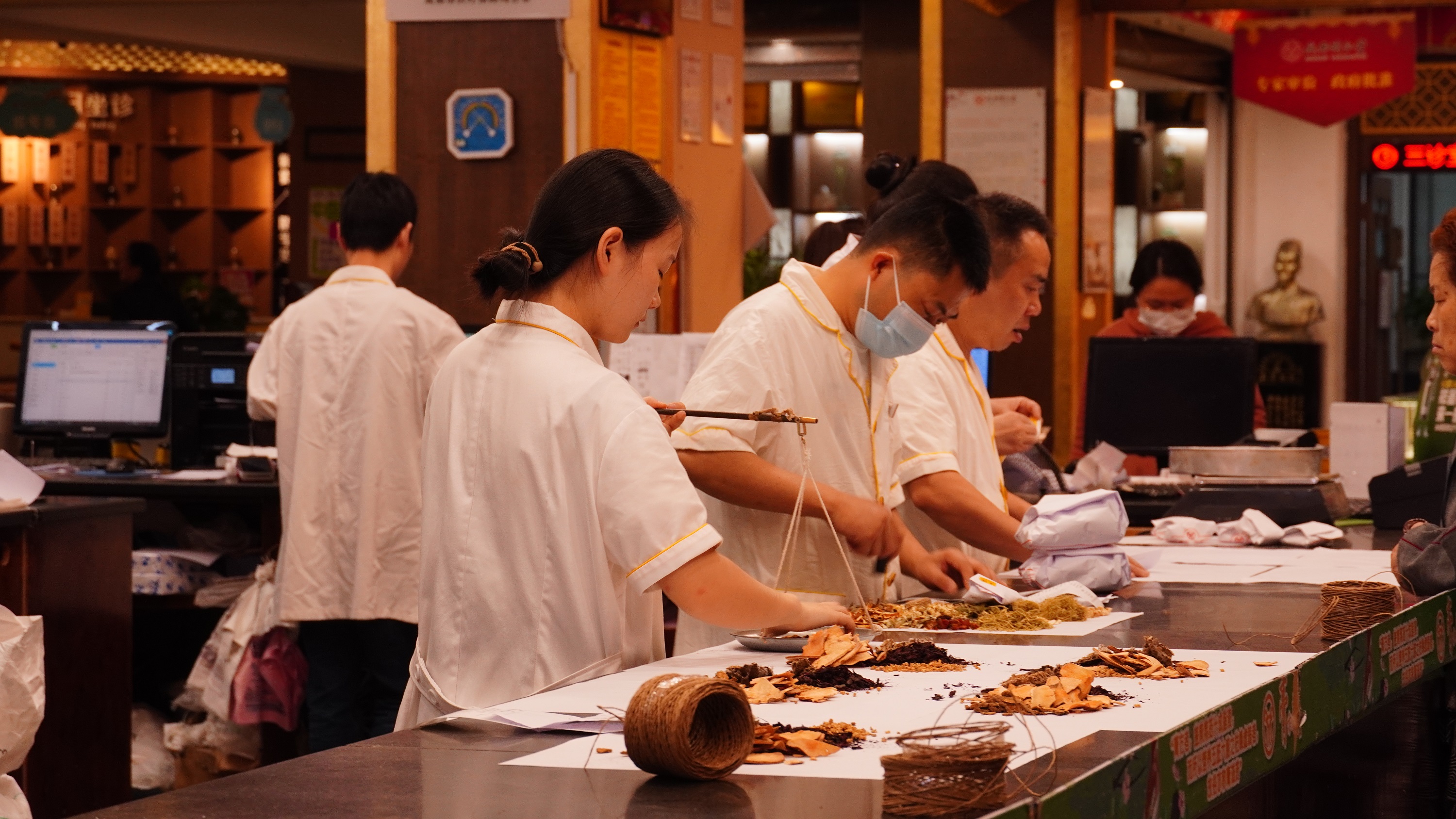 成都百年中药老字号如何凭匠心与创新传承中医药文化，续写辉煌？插图2