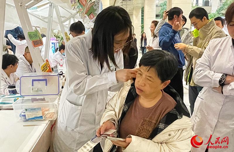 赋能健康生活 南开第二届中医药文化节让传统医药可感可及插图2