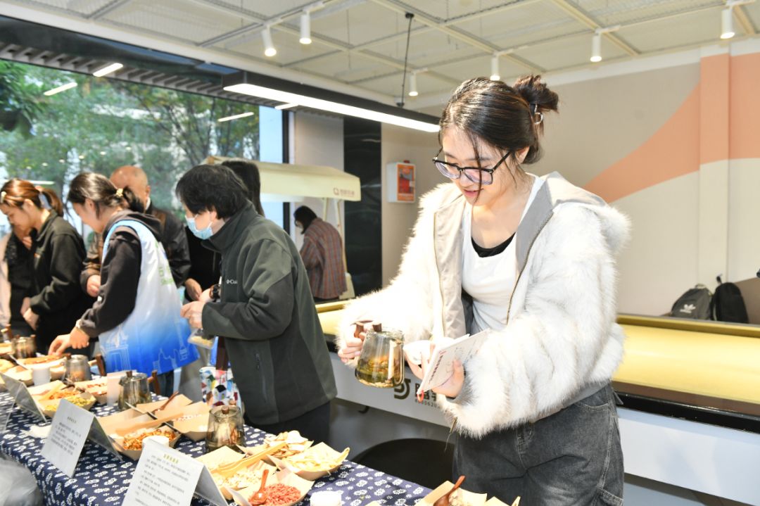 “中岚青享” 乐巢本草生活集市如何以潮流方式让中医药融入年轻人生活？插图2