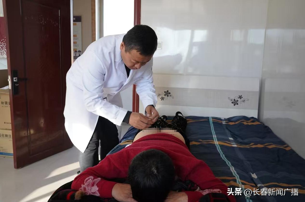 长春中医药大学附属医院开展中医药文化弘扬工程，在基层和校园有哪些惠民服务与文化推广举措？插图3