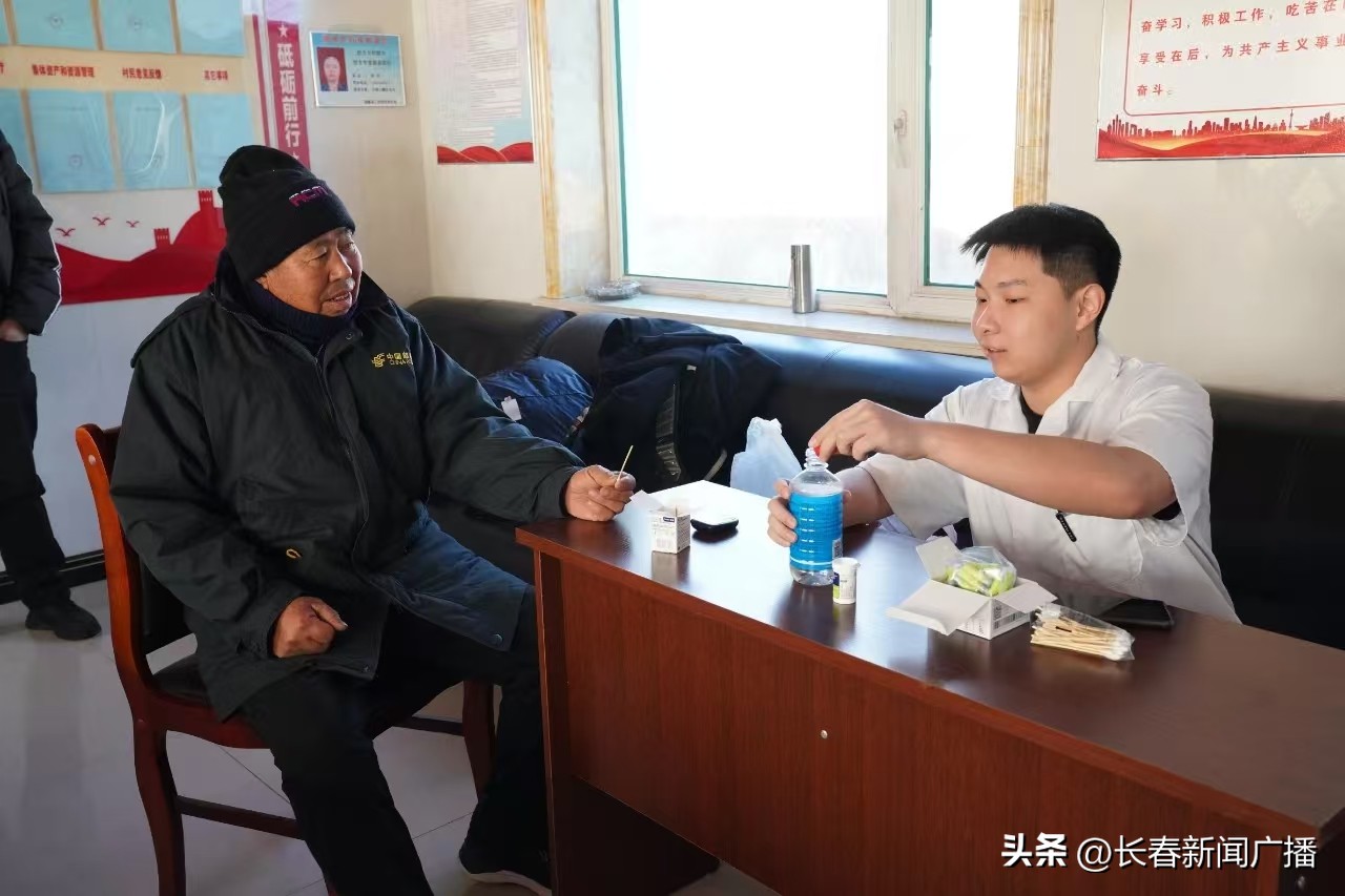 长春中医药大学附属医院开展中医药文化弘扬工程，在基层和校园有哪些惠民服务与文化推广举措？插图8