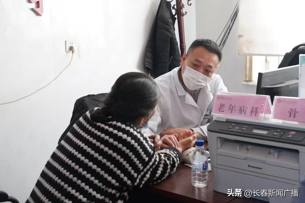 长春中医药大学附属医院开展中医药文化弘扬工程，在基层和校园有哪些惠民服务与文化推广举措？插图4