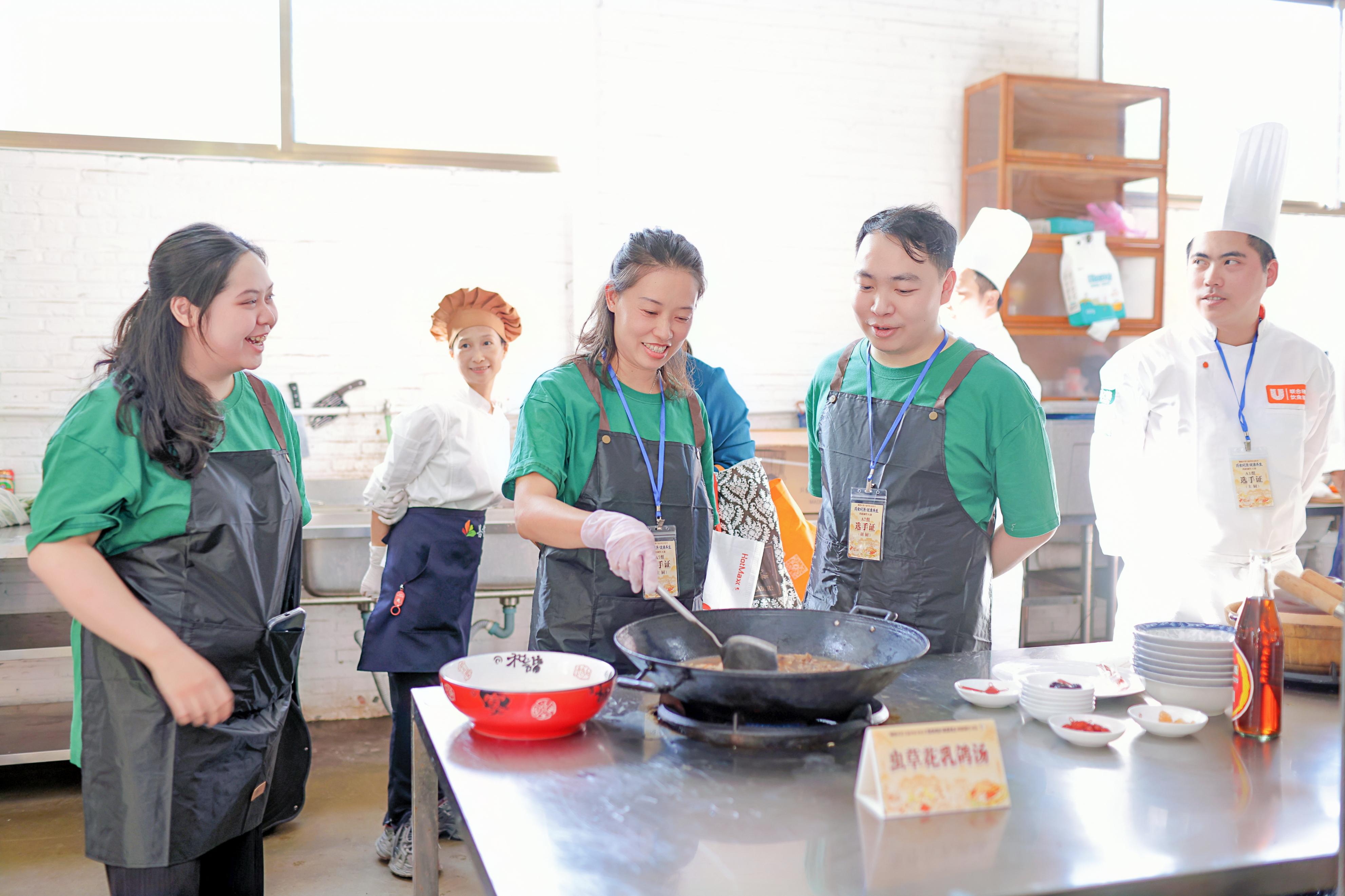 顺德区第十届中医文化节药膳制作大赛亮点几何？如何融合岭南鲜药与顺德厨艺传承中医智慧？插图2