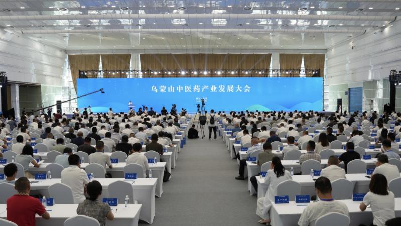 国家中医药综合改革示范区建设推进会上，四川中医药 “三位一体” 发展模式有哪些经验与成果？插图1