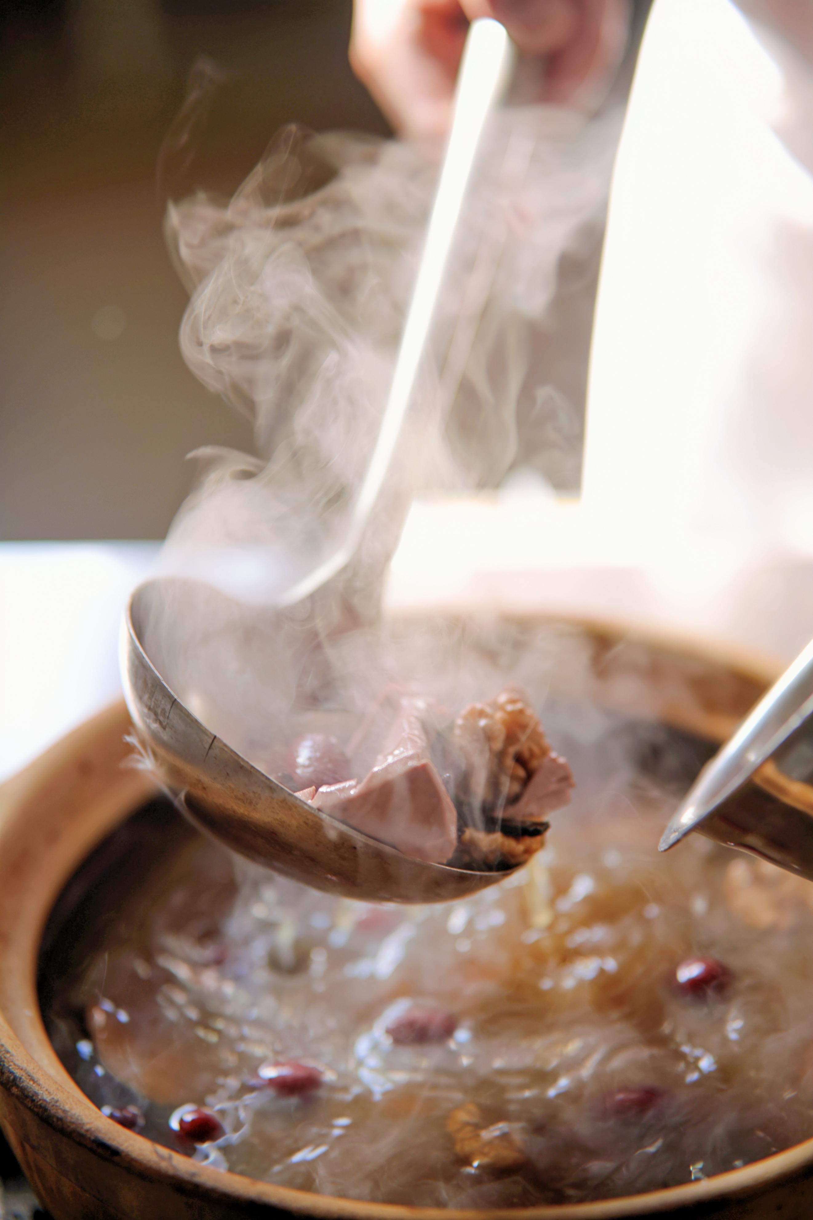 顺德区第十届中医文化节药膳制作大赛亮点几何？如何融合岭南鲜药与顺德厨艺传承中医智慧？插图4