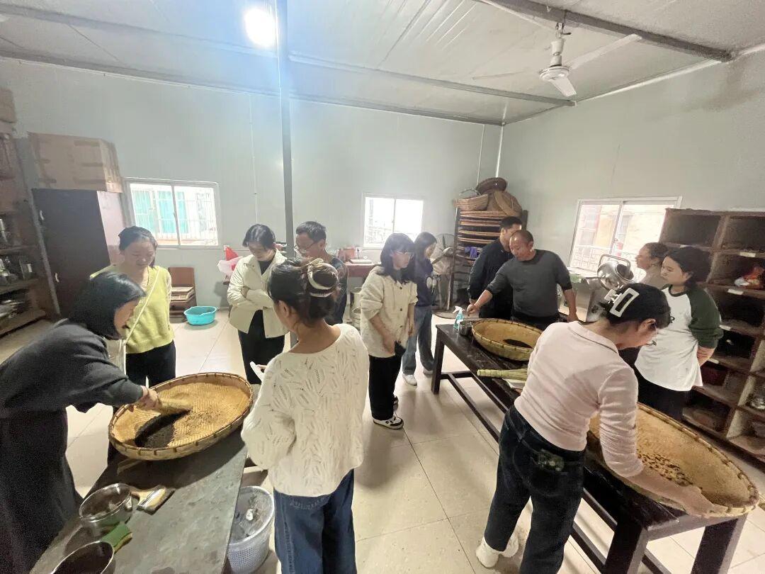 汨罗市中医医院如何通过多种活动传承中医药文化，为群众健康和 “健康中国” 建设助力？插图7