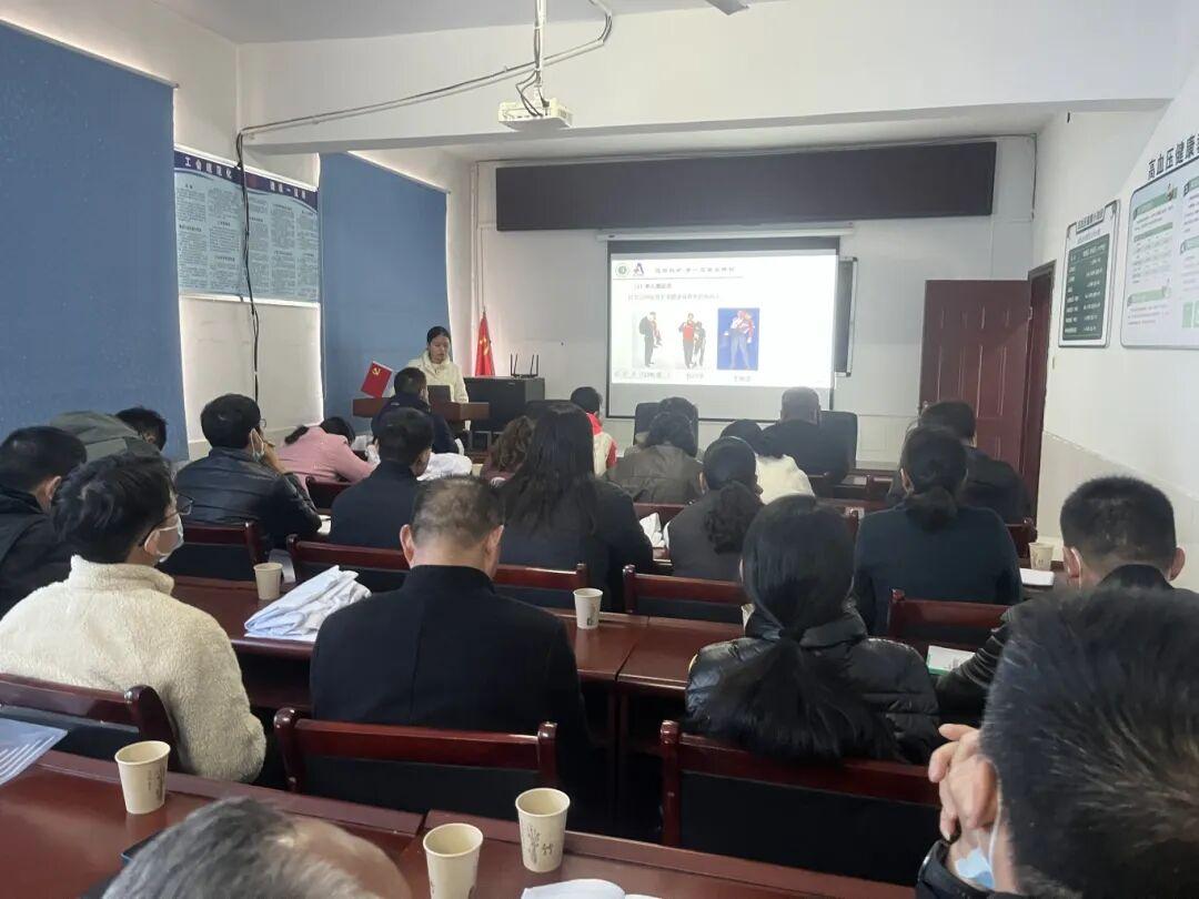 汨罗市中医医院如何通过多种活动传承中医药文化，为群众健康和 “健康中国” 建设助力？插图2