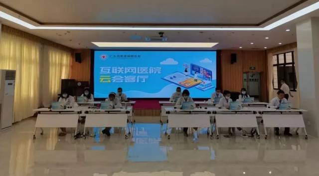 中医问诊口诀望闻问切：掌握四诊合参的关键步骤插图