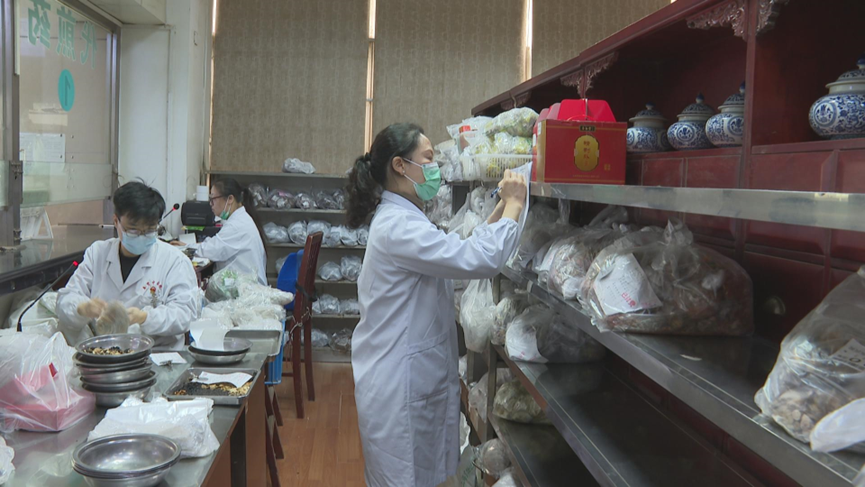 冬令进补时节，沪上医疗机构膏方门诊为何受热捧？服用膏方又有哪些注意事项？插图1