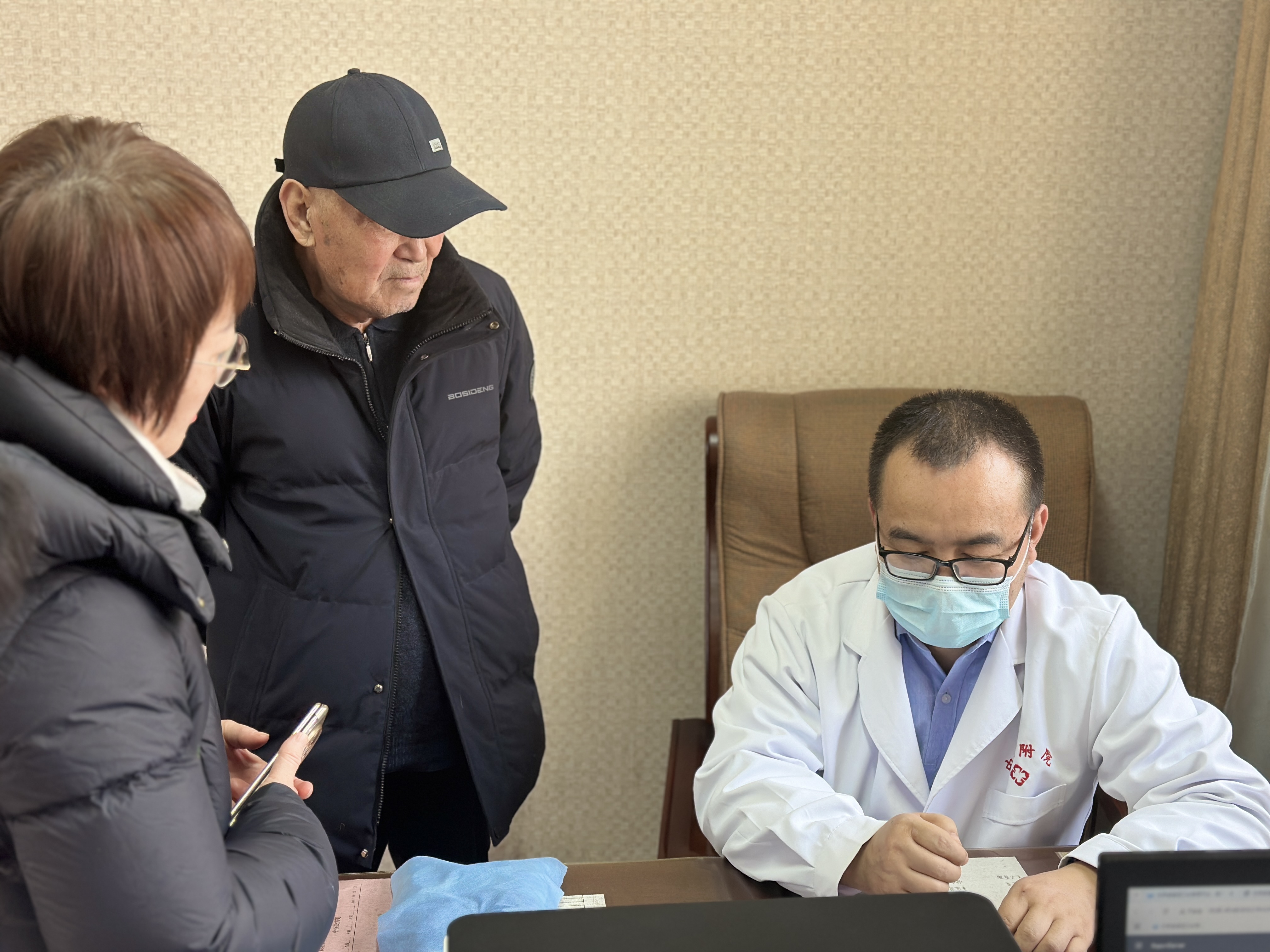 拱星墩街道社区卫生服务中心 “名中医工作室” 邀专家坐诊，魏本君有何医术专长？插图1