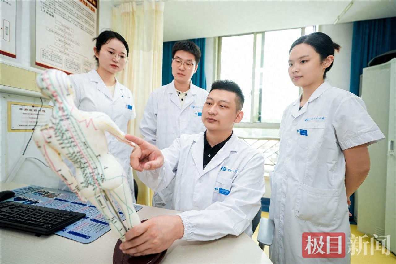 – 中药银针显神通：眩晕、中风、帕金森患者在十堰中医处重获新生