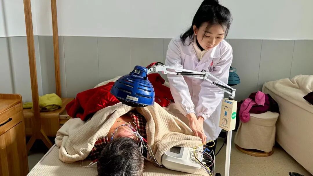 名山区中医医院治未病科开诊 传统疗法 + 现代科技守护健康防线插图4