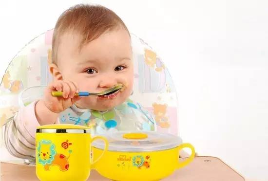 手足口病高发期如何防护？解答病症传播途径、中医清热方案、用药建议及家庭护理