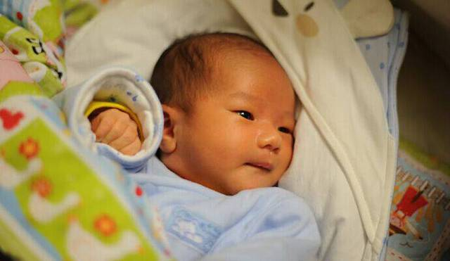 儿童扁桃体炎如何应对？解析病症类型、中医消肿疗法、内外用药及日常预防技巧插图1