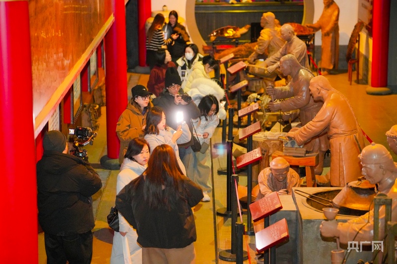 国潮焕新非遗韵中医潮玩启新程——津城中医之旅大V专场活力启幕插图1