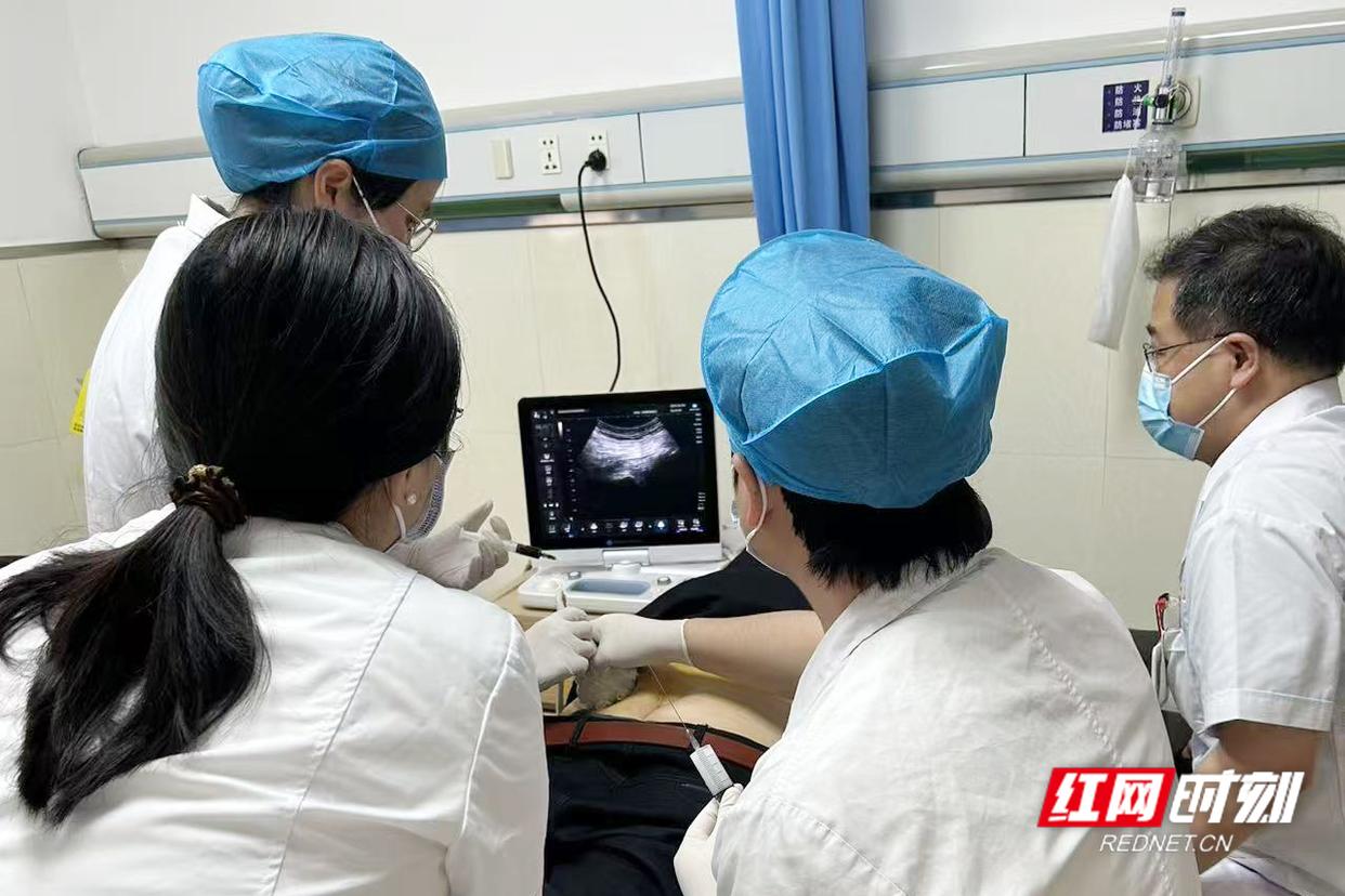 中西医融合显奇效 服务科研双赋能——探访湘潭医卫职院附属医院中医科的“融合”之路插图2