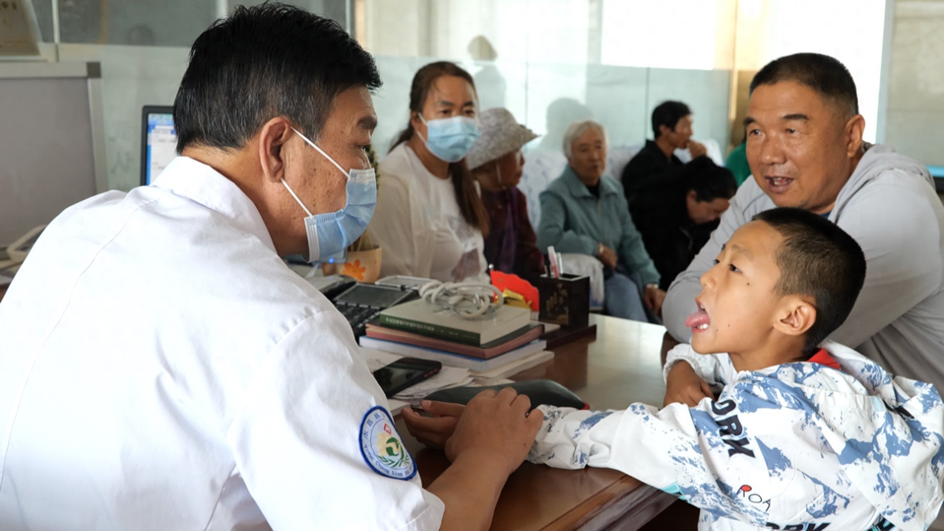 永昌县如何推动中医药事业高质量发展？从服务、创新、惠民三方面为你揭秘插图