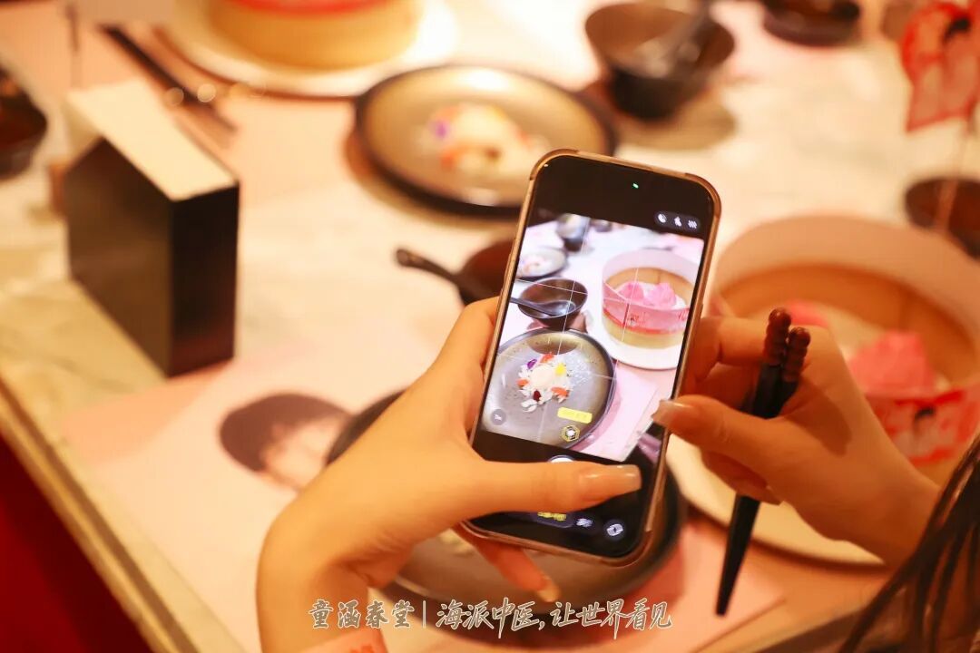 百年童涵春堂迎海外友人 海派中医绽放国际魅力插图7